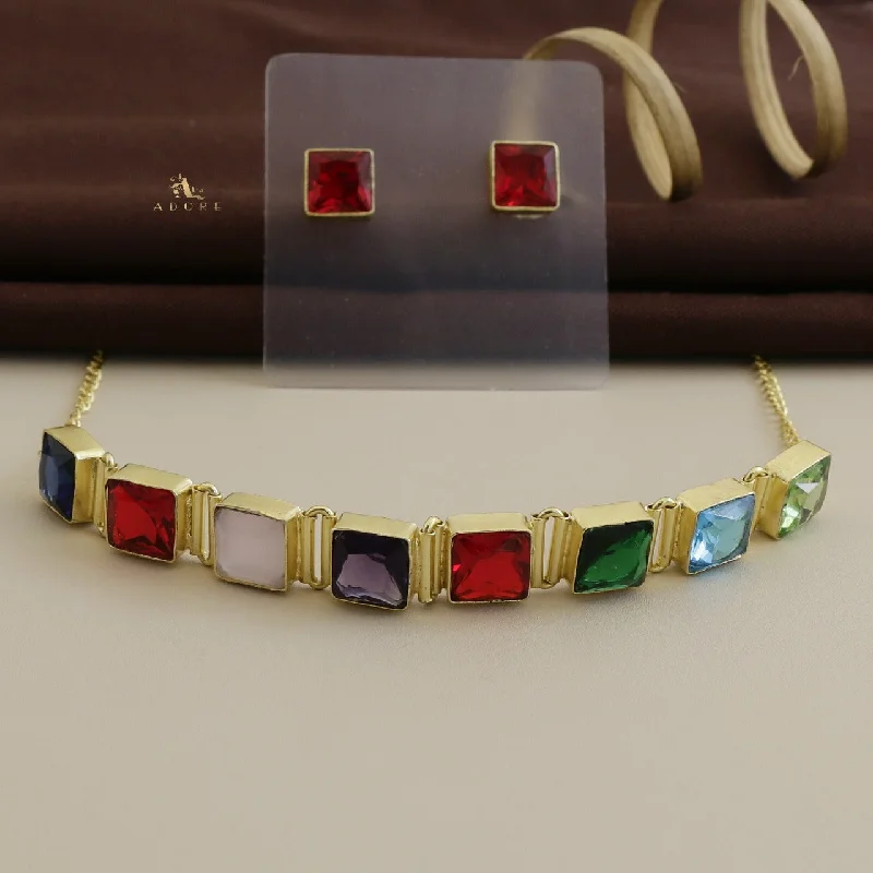 Volga Eighten Glossy Square Choker With Stud