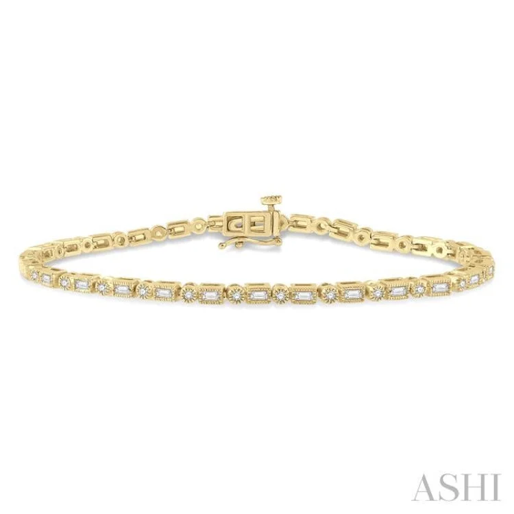 1 Ctw Baguette and Round Cut Diamond Bracelet in 14K Yellow Gold